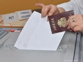 Сегодня — последний день голосования на выборах депутатов Государственной Думы. С 8:00 до 20:00 жители Светлоярского района могут прийти на избирательные участки и отдать свой голос